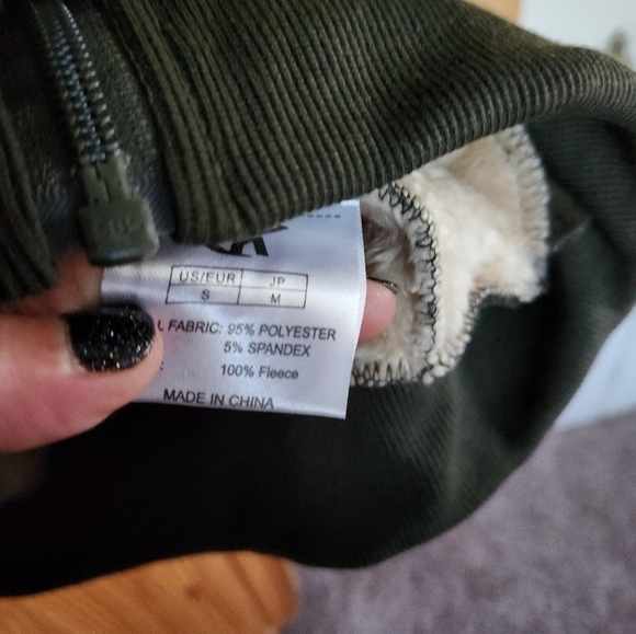 Nwot Mens zip hoodie - Picture 5 of 10